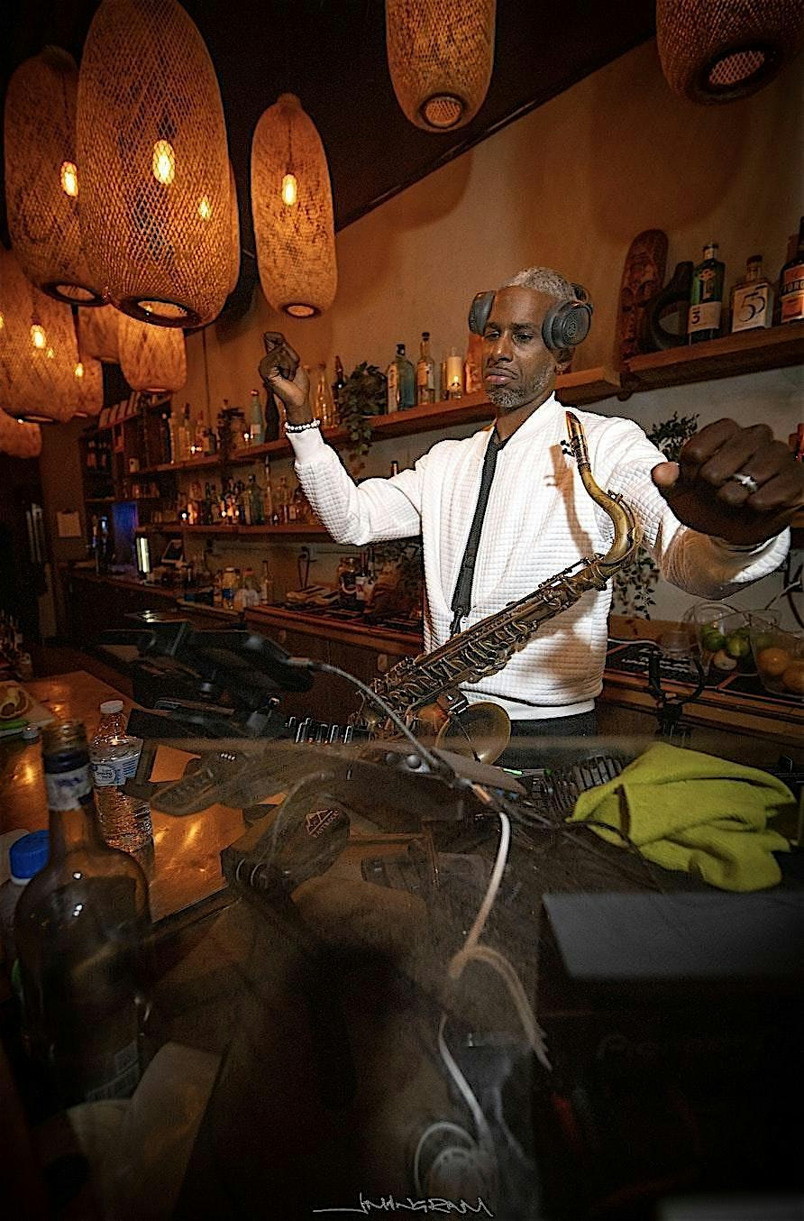 Sax on the Floor: Khaons Live @ Santos Lounge