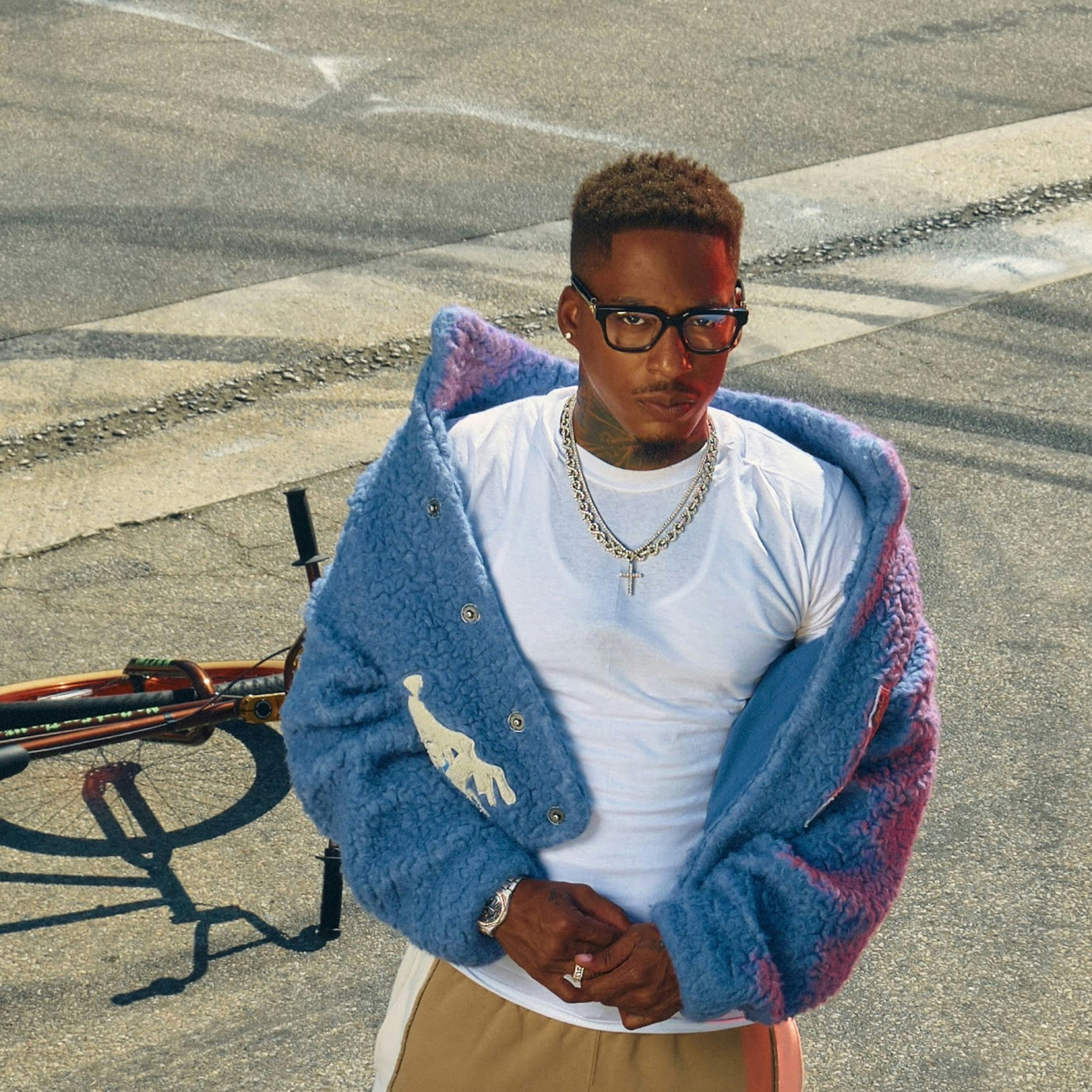 AZ CHIKE