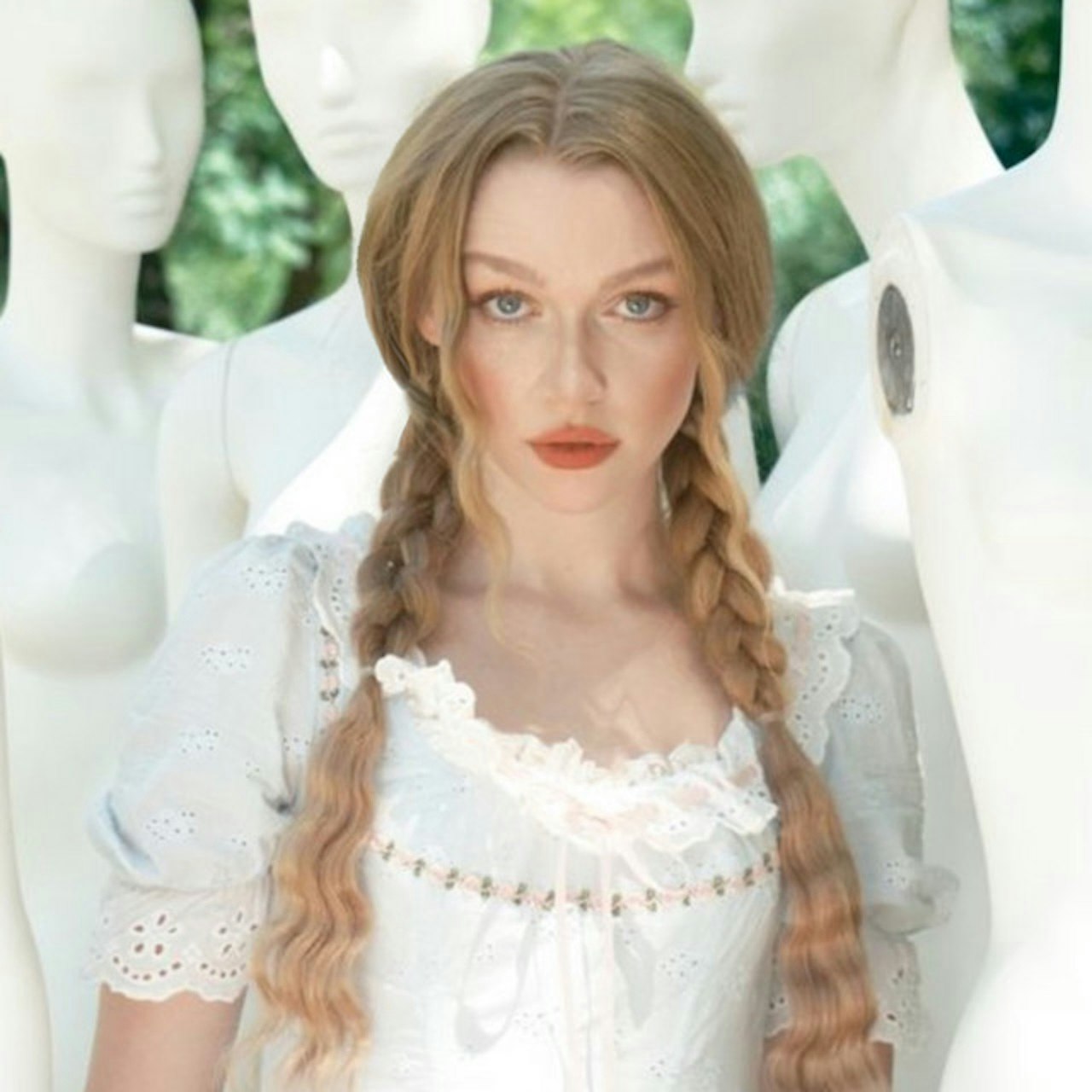 Mollie Elizabeth: People Pleaser Live