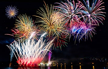 Amsterdam: New Years Pub Crawl, Unlimited Shots & Optional Club Entry
