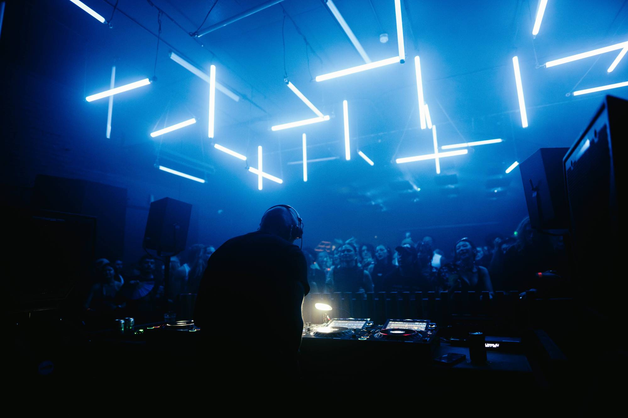 Night Tales: VHOOR & Special Guest TBA