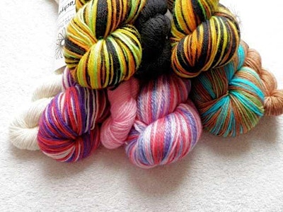 Selvedge and Skeins Destash Market