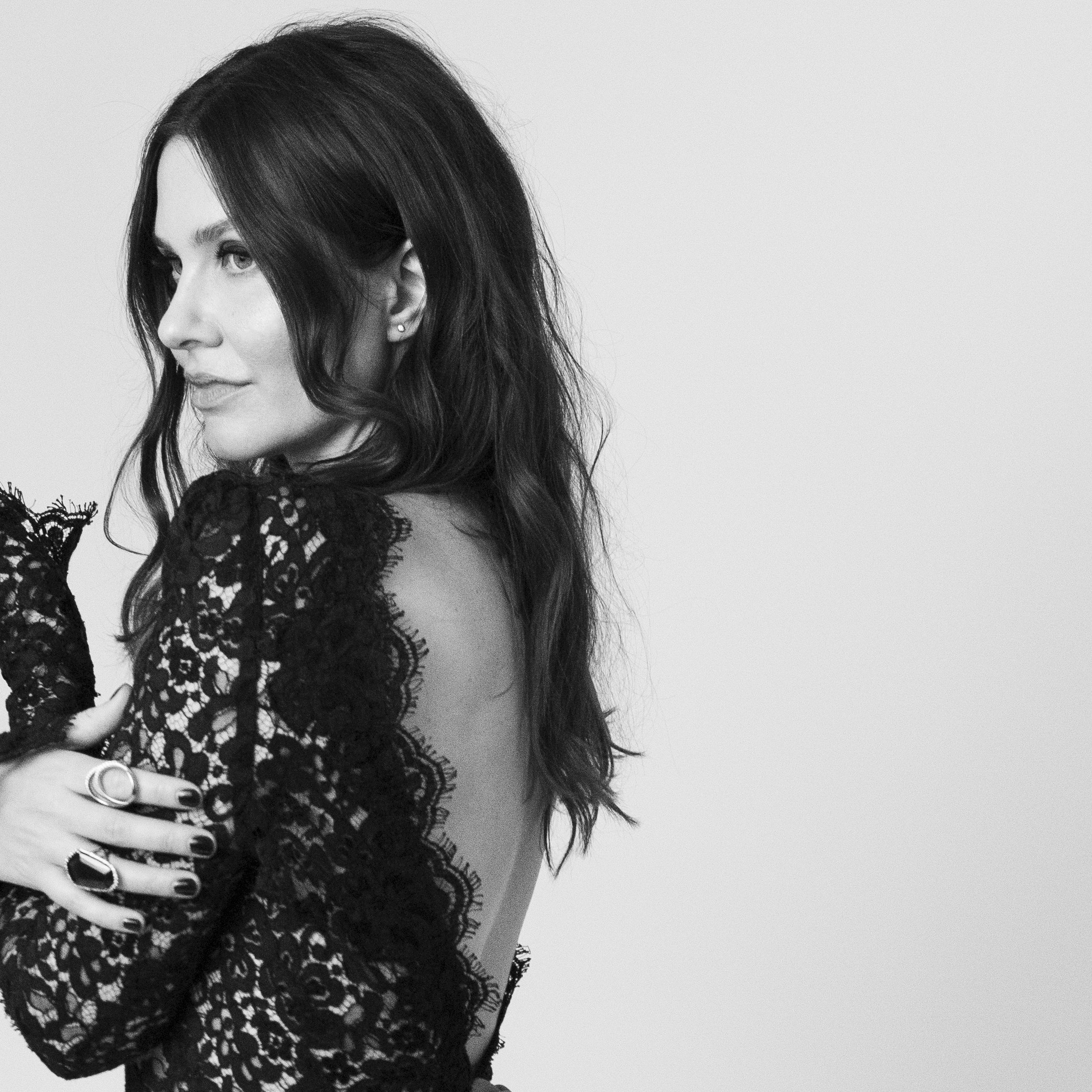 Josefin Ohrn: Live + Signing