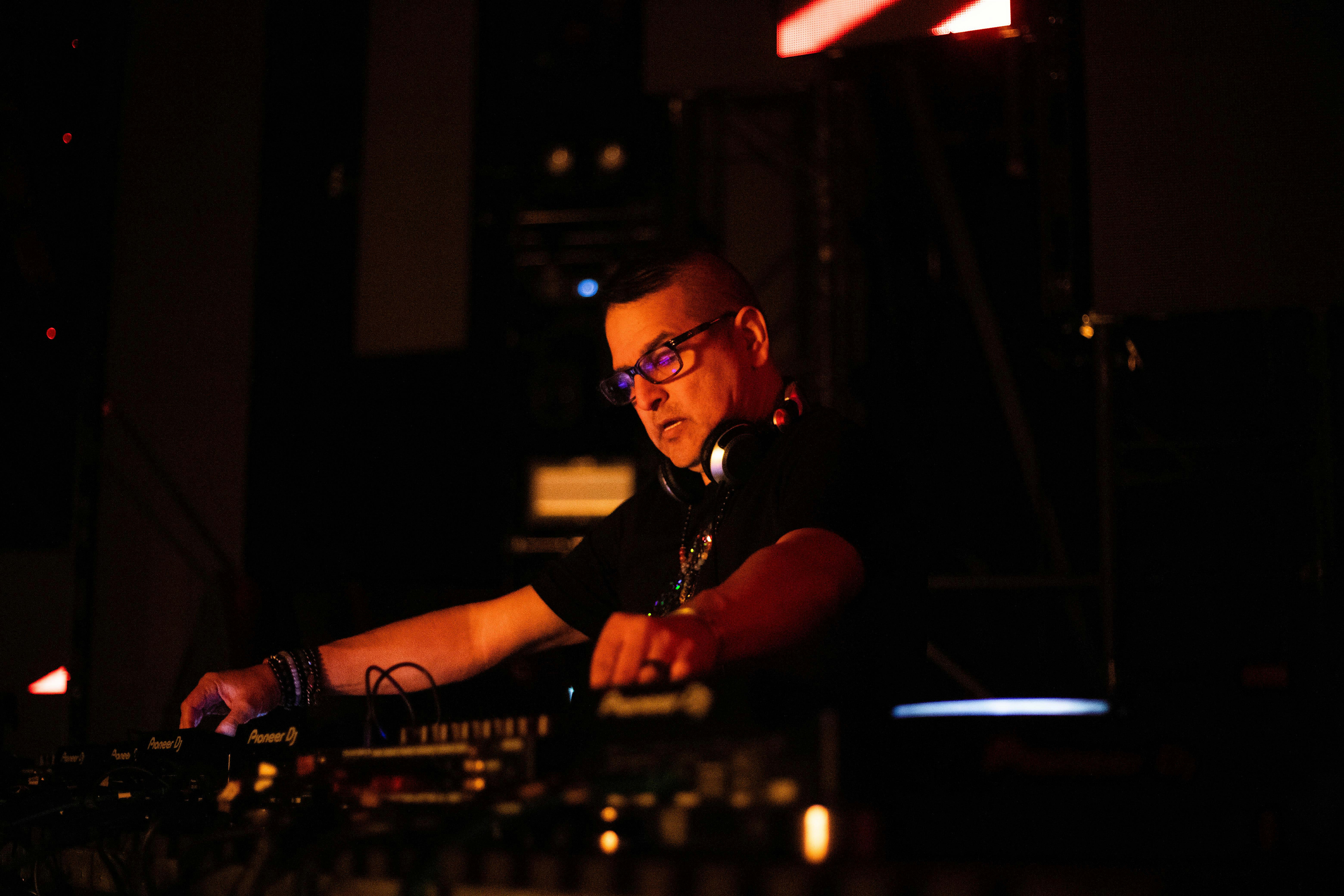 DOC MARTIN (Sublevel | Los Angeles), BRIAN BUSTO at THE NEST, ST. PETE