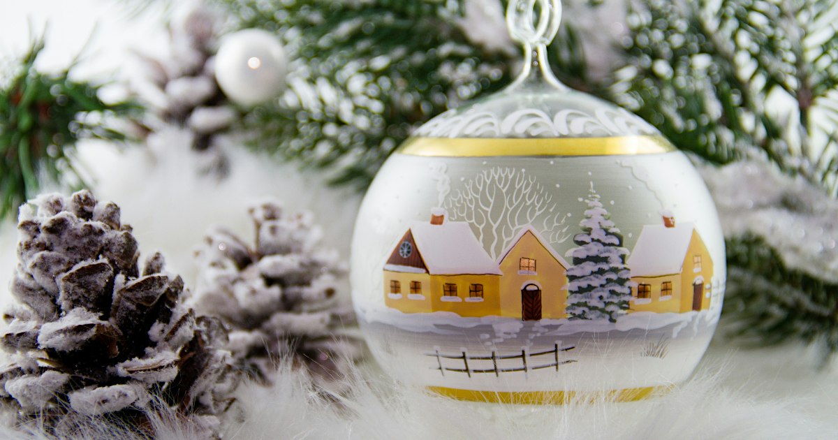 Christmas Bauble Sip & Paint Workshop