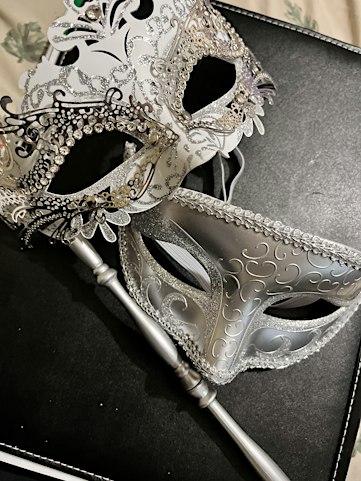 Murder at the Masquerade: A Mystery Night at The Highlands