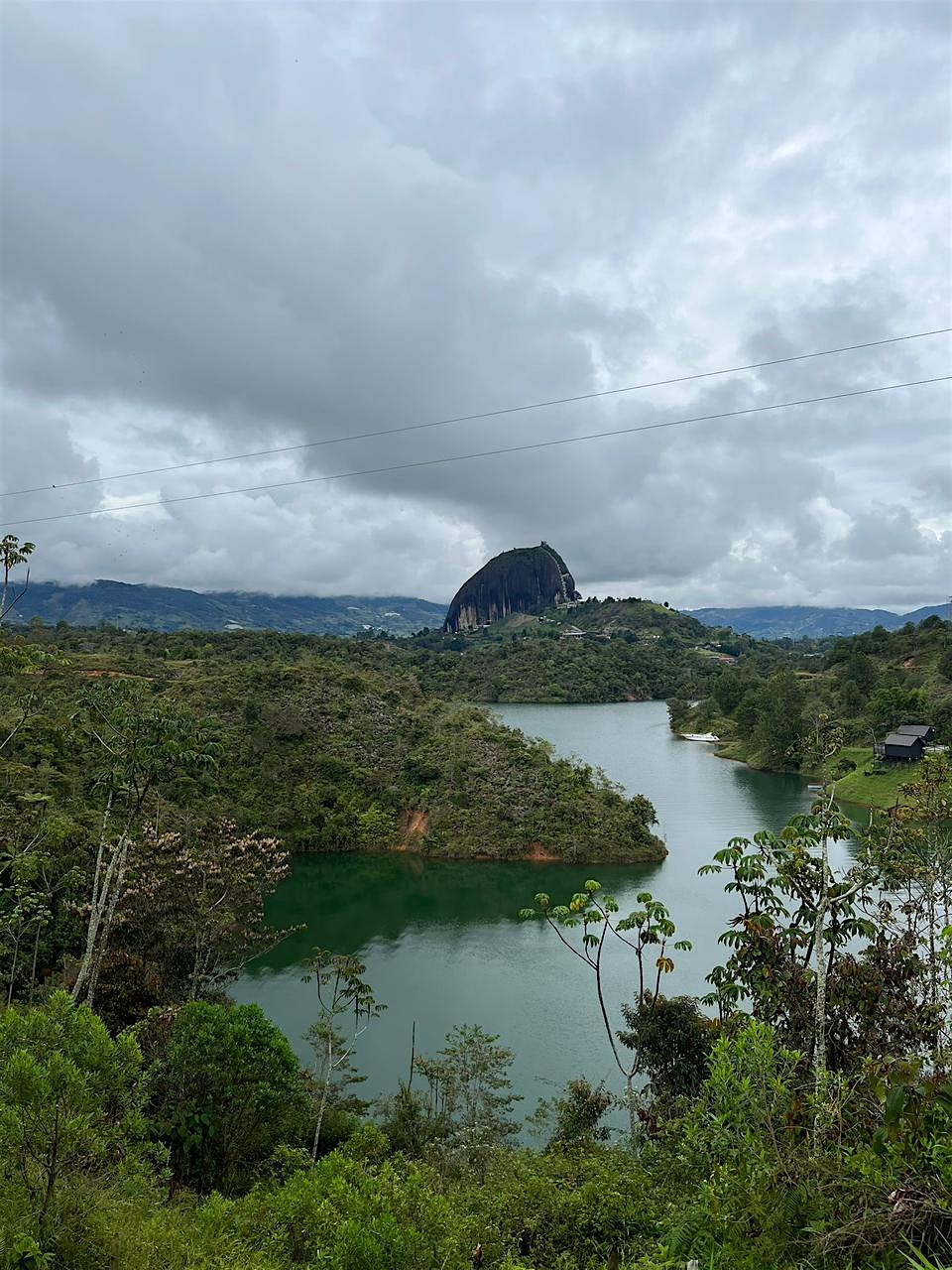 Guatapé Day Trip from Medellín – Peñol Rock & Colorful Town (Bilingual)