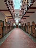Historische & architektonische Führung durch das ehemalige Frauengefängnis