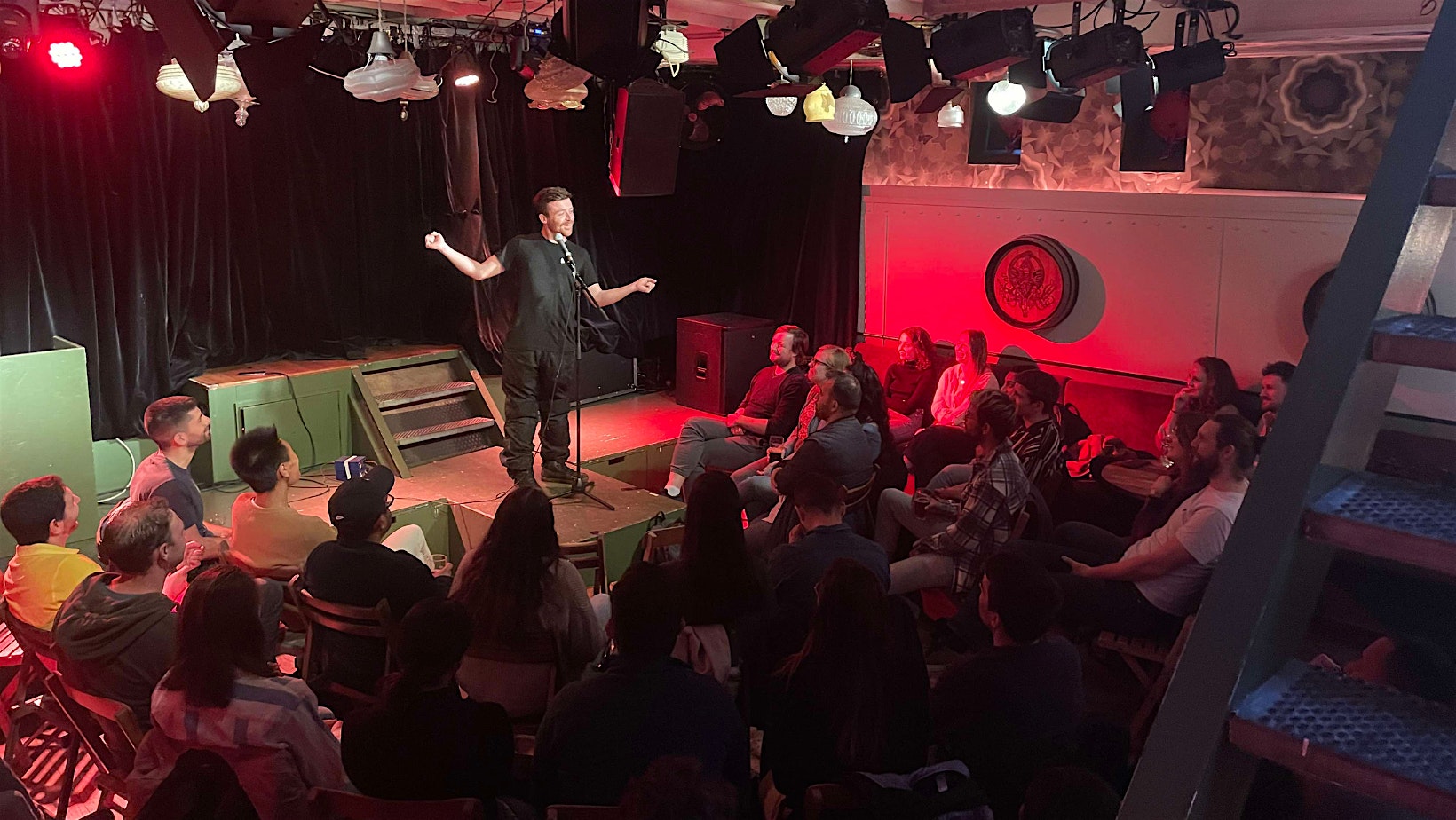 Jokes on the Boat: Stand-Up Comedy in English