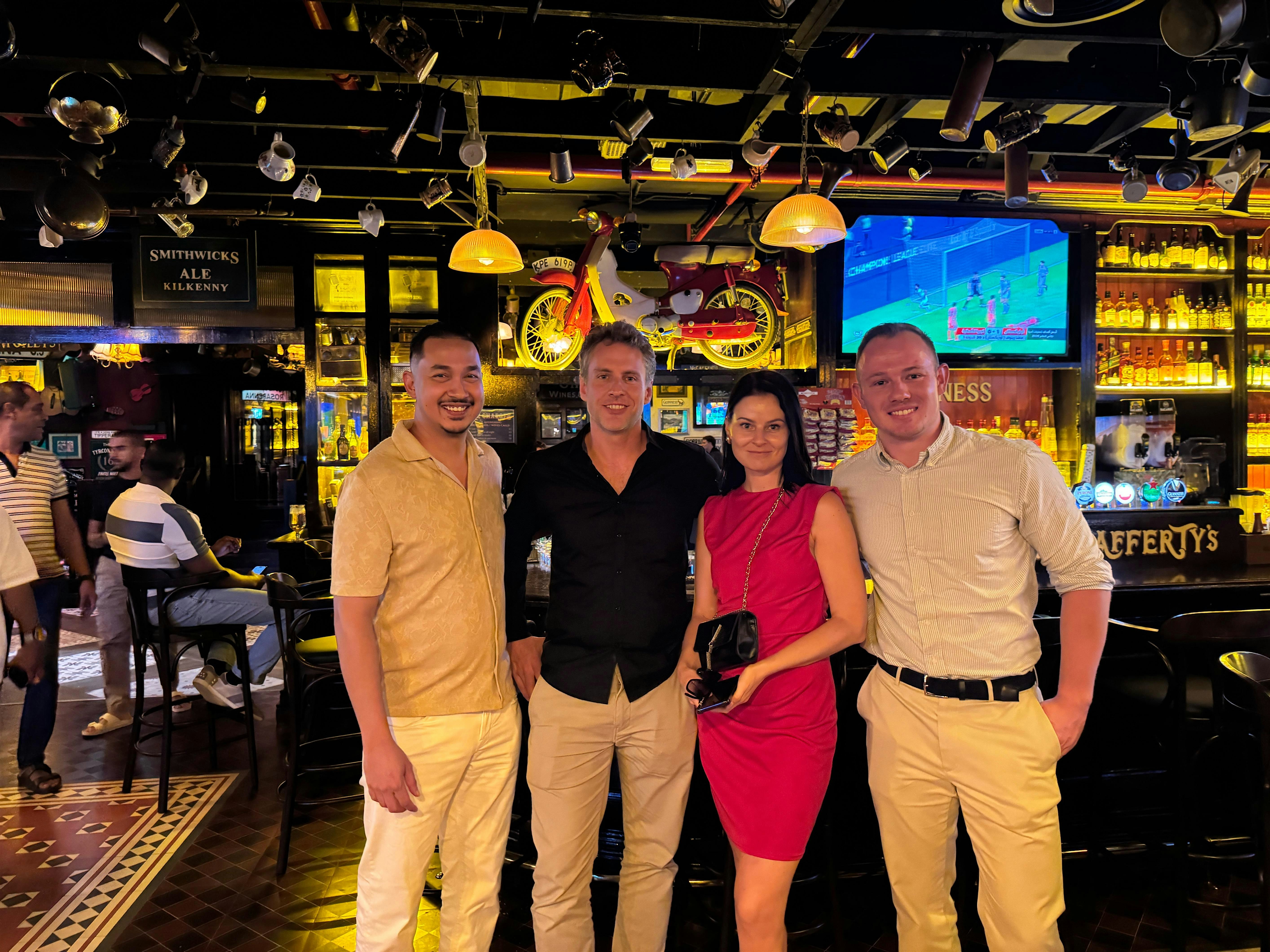 Foodies + New Friends: Fort Wayne | 2026 Dinner + Coffee Club