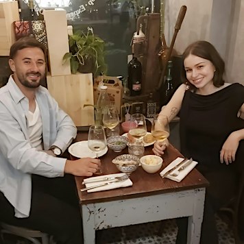 Frascati Wine Tasting & Food Pairing Experience in the Old Town