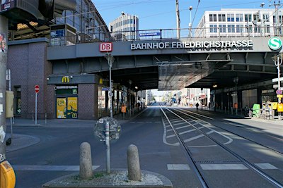 Historischer Stadtrundgang mit Live-Musik - Friedrichstraße & Umgebung