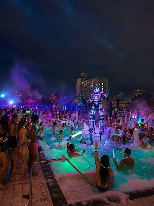Club Night - Best Pool Party