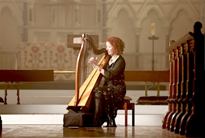 Tríona Marshall (Harp)