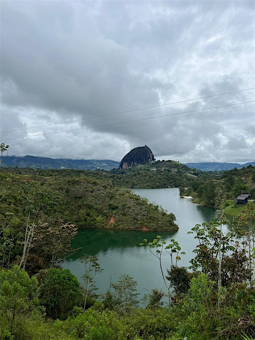Guatapé Day Trip from Medellín – Peñol Rock & Colorful Town (Bilingual)