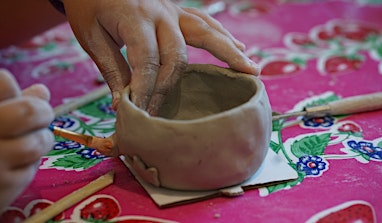 Hecho a mano | Taller de modelado a mano con arcilla, con el Maestro artesa