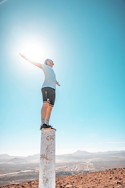 IL LINGUAGGIO DEL CORPO, DEL RESPIRO E DEL MOVIMENTO