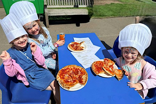 Kids Pizza Making at The General Elliot