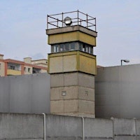 Berlin Wall Tour: The Cold War and Behind the Wall
