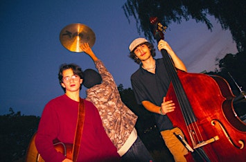 Eliot Thompson & Autumn Friends