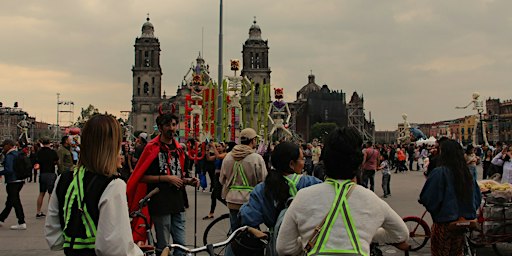Tour en Bici de casas y edificios embrujados. Día de Muertos 2026.CDMX.