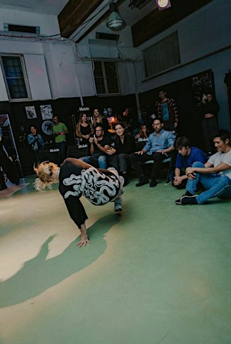 SHUFFLE (INTERMEDIATE)