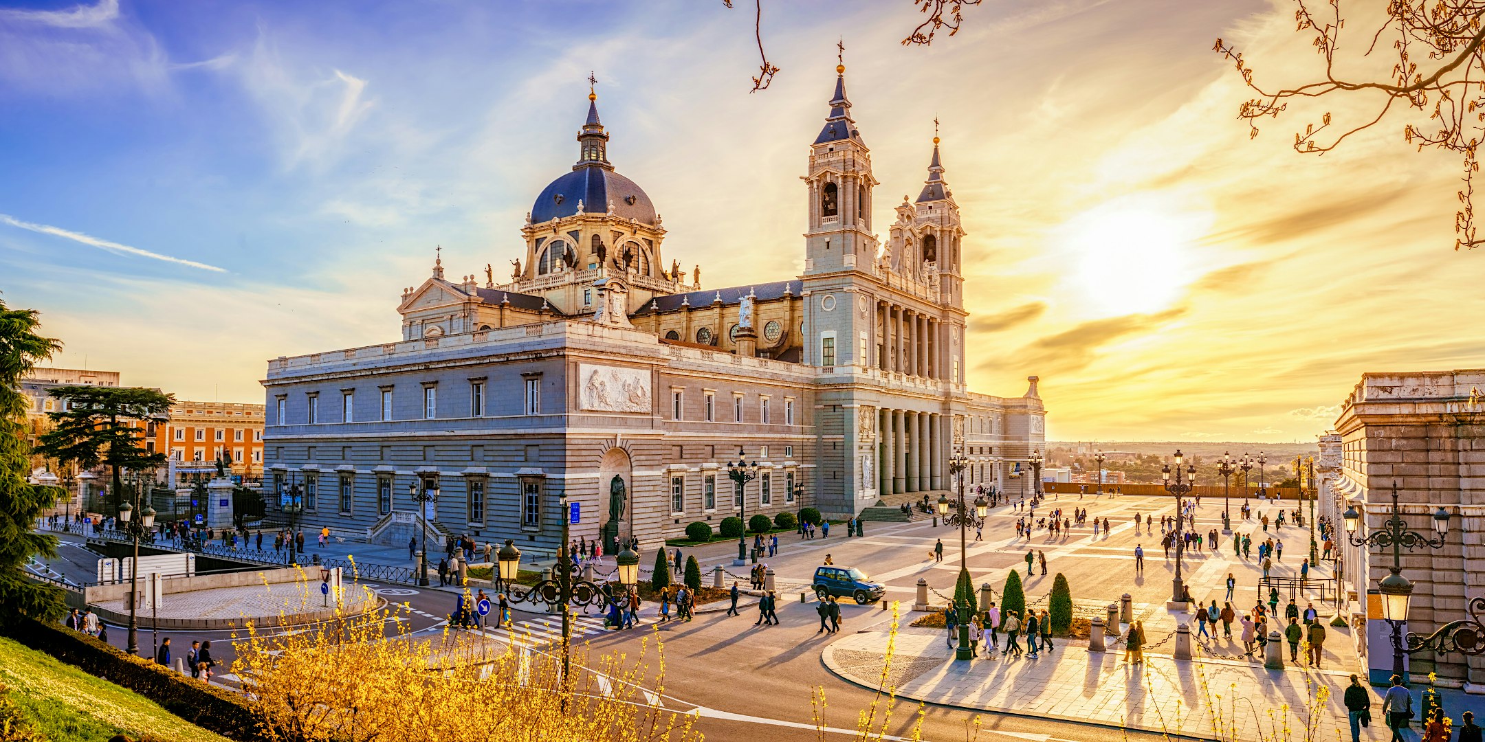 Discover Madrid with an exciting scavenger hunt by World City Trail!