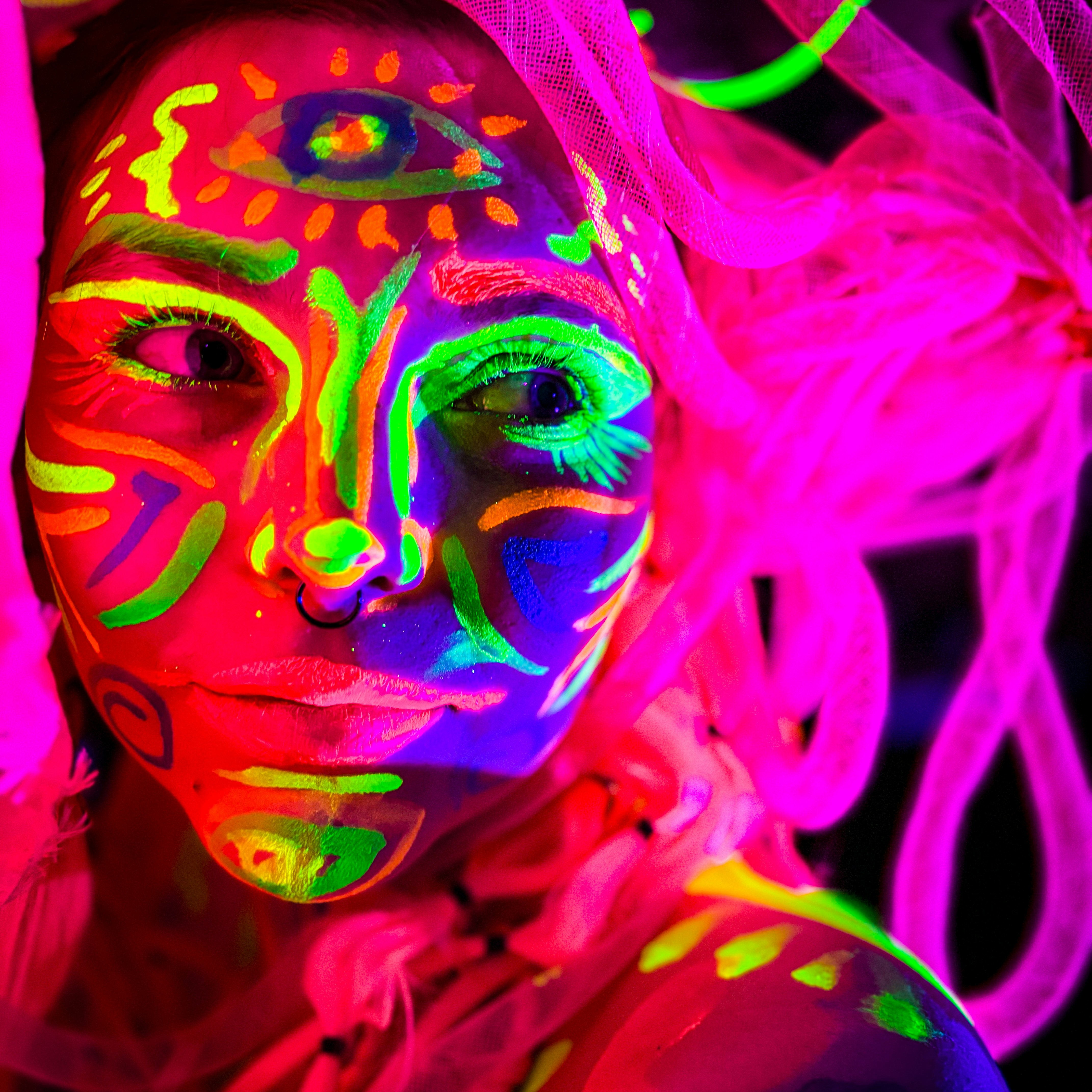 Neon Naked Life Drawing in Angel!