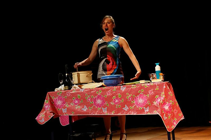 Hou me los (16+) door Het Muziektheatercollectief