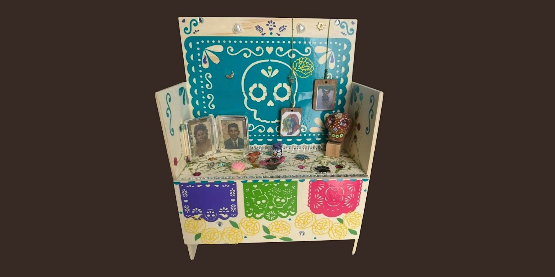 El Día de Los Muertos Alters
