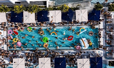 POOL PARTY @ THE LARGEST PARTY!