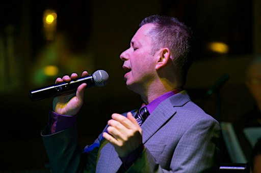 Vincent Wolfe Sings at La Rev!