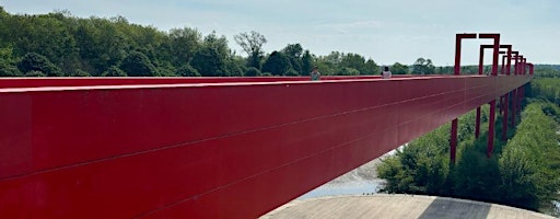 Une boucle d'Oise, entre ville nouvelle et colza