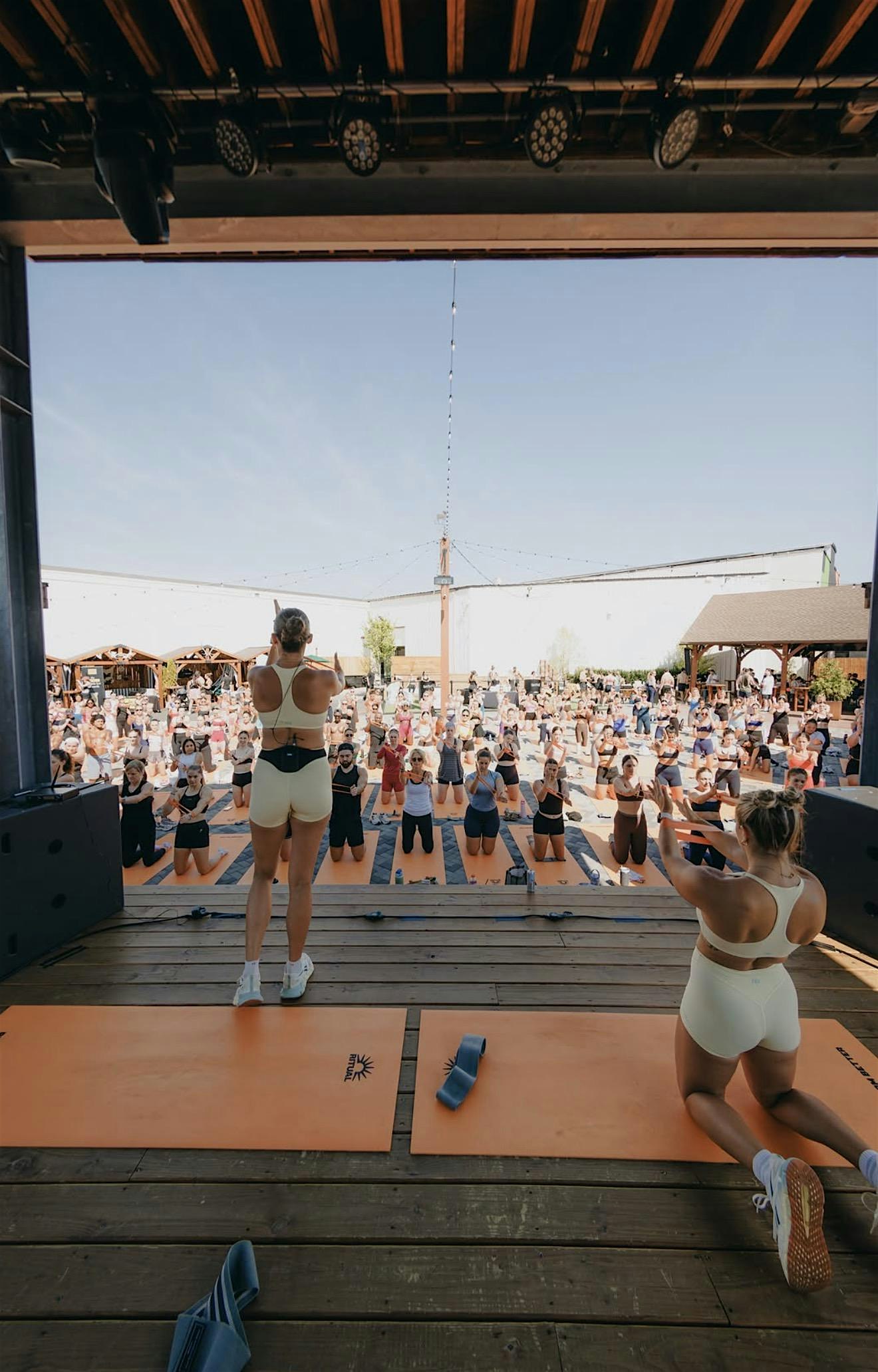 SATURDAY SWEAT & SCULPT @ LOCO SOUTHIE