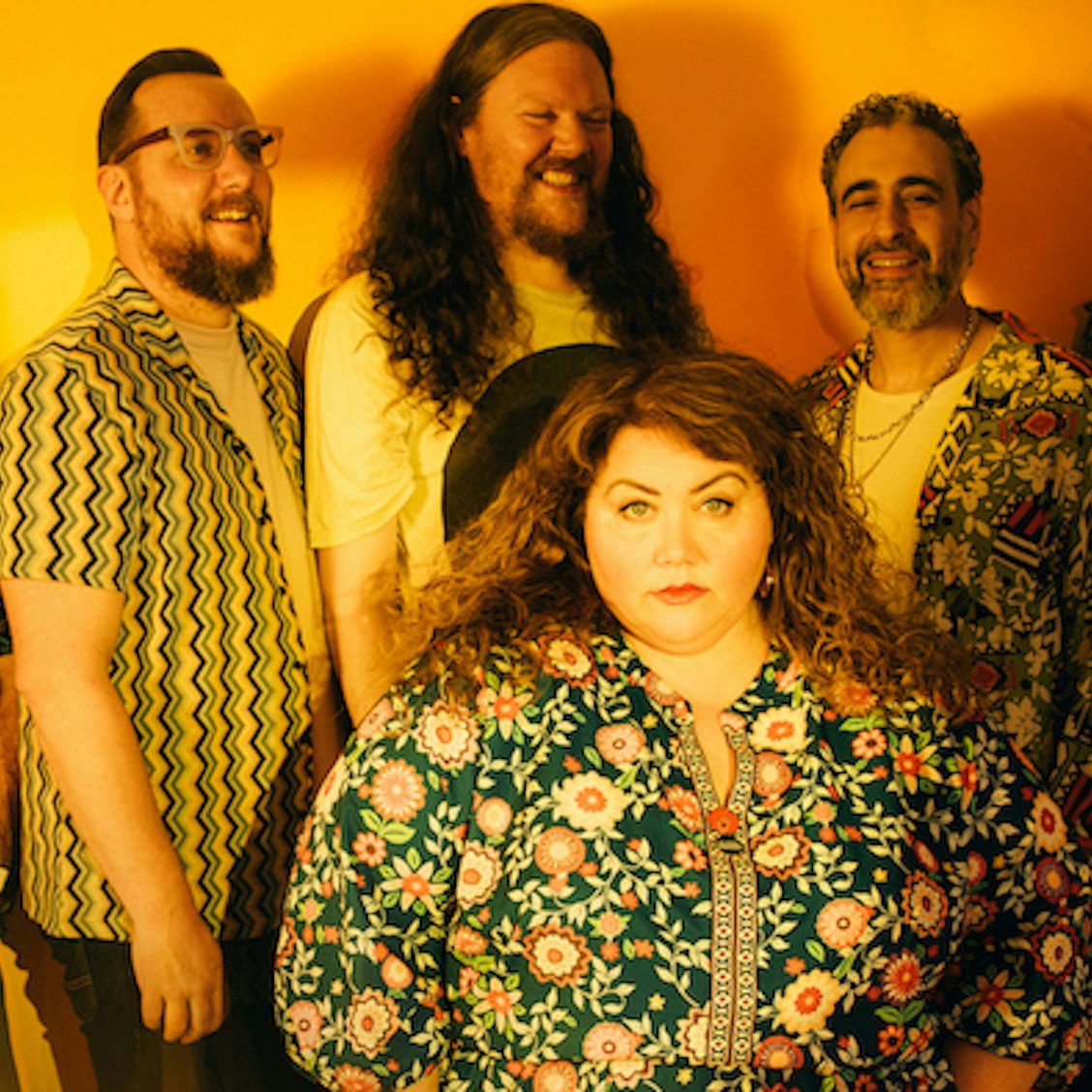 Ríoghnach Connolly + Honeyfeet