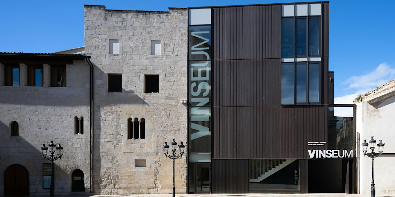 Entrada VINSEUM con degustación de vinos catalanes (3 vinos)