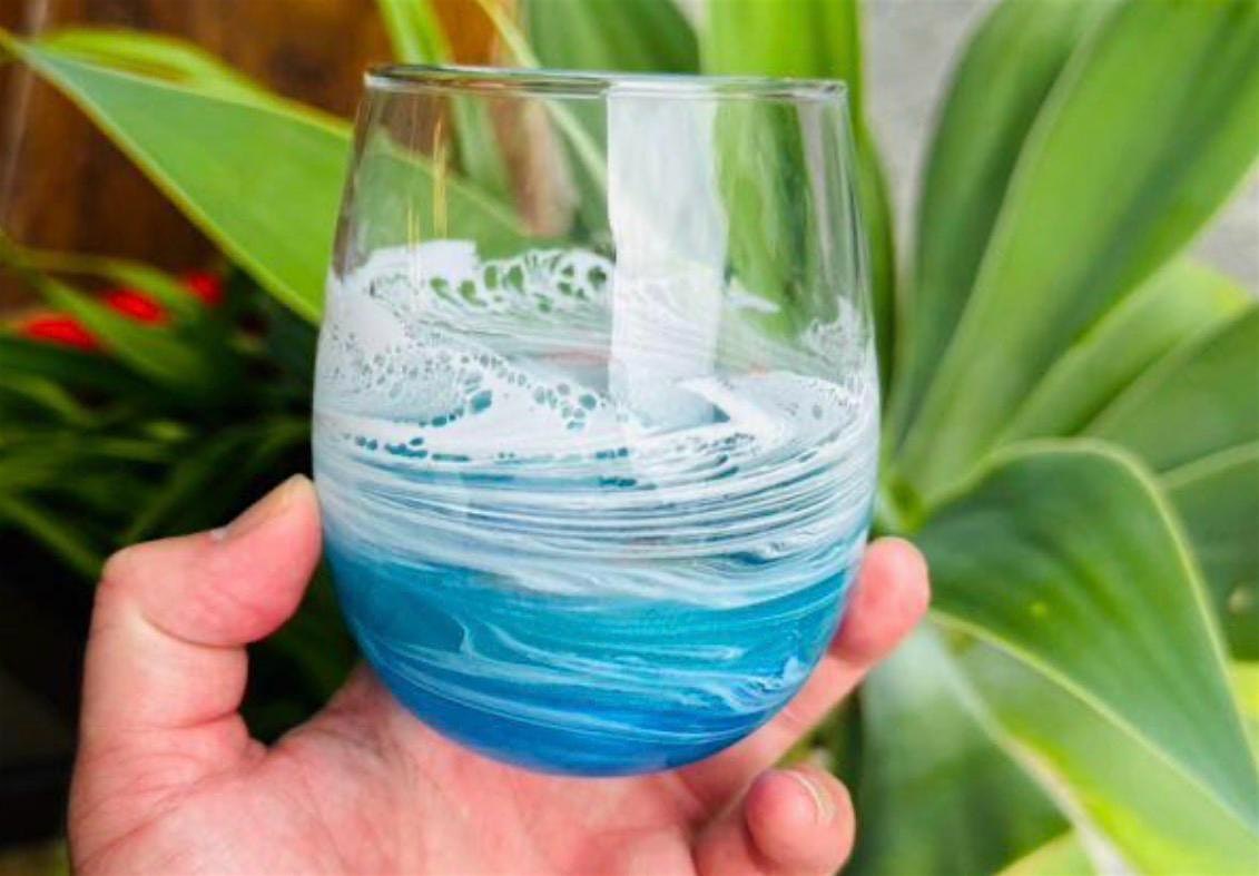 Resin -Where Water Meets Art (2 Glasses and 1 Coaster)